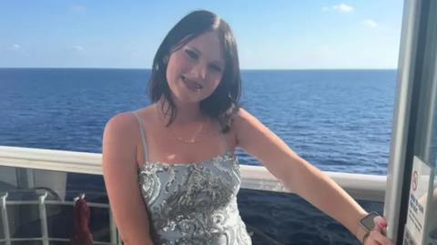 Θρίλερ με τον θάνατο 18χρονης σε κρουαζιερόπλοιο στην Καραϊβική-Βρέθηκε τυλιγμένη σε κουβέρτα