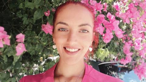 Ελεύθερος με όρους ο αστυνομικός που είχε πει στην Κυριακή Γρίβα πως «το περιπολικό δεν είναι ταξί»