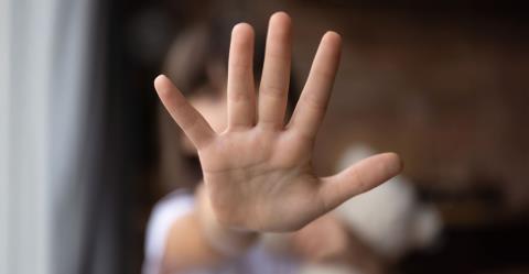 Συνελήφθη ο 16χρονος που κατηγορείται για τον βιασμό 12χρονης σε προαύλιο σχολείου της Πάτρας