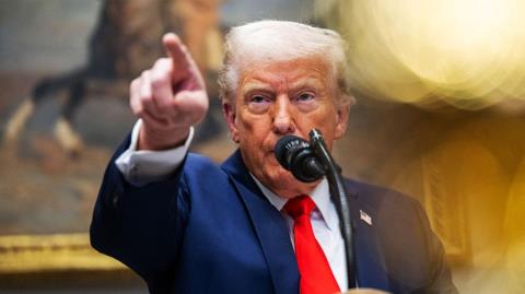 Σάλος στις ΗΠΑ, έξι Δημοκρατικοί καλούν τον στρατό να μην υπακούει σε παράνομες διαταγές-«Η προδοσία τιμωρείται με θάνατο»