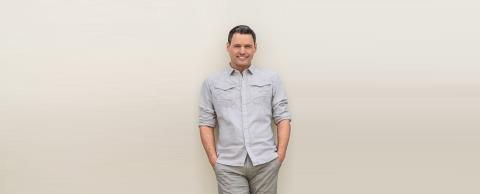 Γρηγόρης Πετράκος: «Οι άνθρωποι δεν πέθαιναν από Covid αλλά από τα νοσοκομεία. Είναι μια παγκόσμια τρομακτική απάτη»