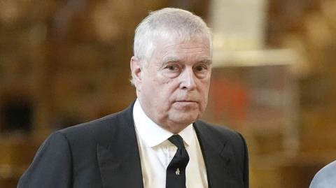 Καλεί τον Πρίγκιπα Άντριου να συνεργαστεί με το Κογκρέσο για τον Έπσταϊν ο Στάρμερ