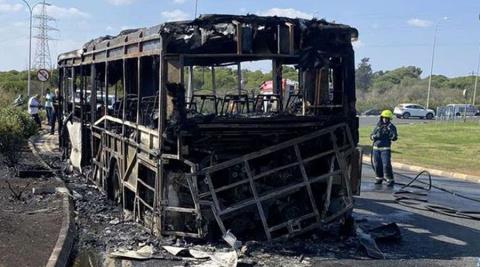 Θέματα συντήρησης εντόπισε ο εμπειρογνώμονας για τα φλεγόμενα λεωφορεία-Καθηλώθηκαν έξι, αρχίζουν ελέγχου για άλλα 50