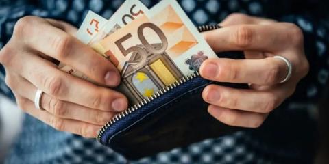 Πρώτη συνεδρία επιτροπής για την αναπροσαρμογή του κατώτατου μισθού