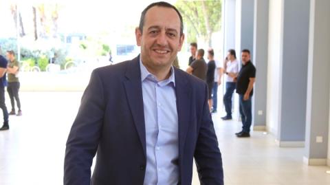 Κατήγγειλε τις τουρκικές παραβιάσεις και την υποκρισία της Ευρώπης ο Γεάδης