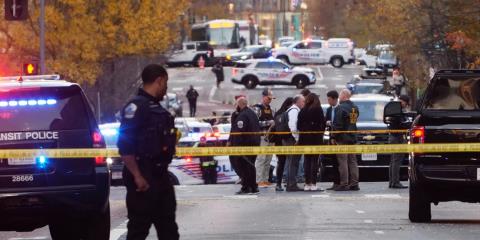 Σε κρίσιμη κατάσταση οι δύο στρατιώτες της Εθνοφρουράς που δέχτηκαν πυρά στην Ουάσιγκτον-Έρευνα για τρομοκρατία διεξάγει το FBI