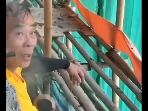 Βίντεο κατέγραψε εργάτες να καπνίζουν πριν από την τραγωδία στο Χονγκ Κονγκ-Πιθανόν να προκλήθηκε από τσιγάρο