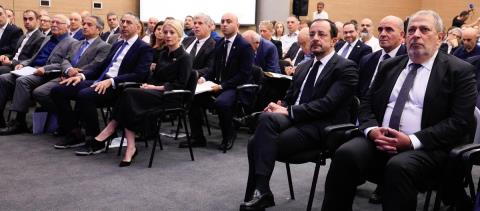 Ξεκάθαρος ο Πρόεδρος για νομοσχέδιο για ανέ&l