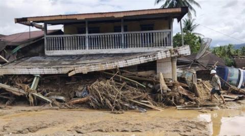 Εικόνες βιβλικής καταστροφής στη Σρι Λάνκα-Στους 153 οι νεκροί από τις πλημμύρες και τις κατολισθήσεις