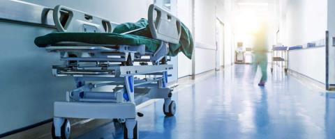 Η δύσκολη εξίσωση των πανεπιστημιακών κλινικών και οι προειδοποιήσεις των γιατρών για τους κινδύνους