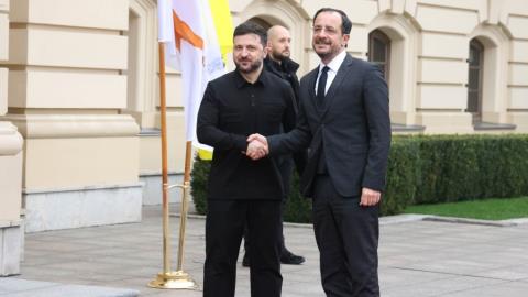 Προσκάλεσε Ζελένσκι στην Κύπρο ο Χριστοδουλίδης-Θετικός ο Ουκρανός Πρόεδρος