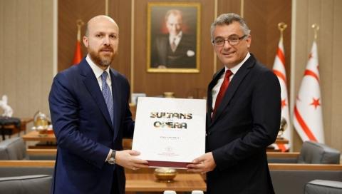 Συνάντησε το γιο του Ερντογάν στα κατεχόμενα ο Έρχιουρμαν