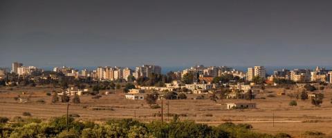 Στενή παρακολούθηση ΥΠΕΞ στις έκνομες ενέργειες Τούρκων στη Δερύνεια-Καταγγελίες σε αρμόδια όργανα και ενημέρωση αλλοδαπών πολιτών