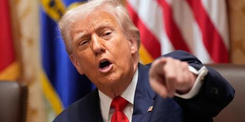 Προειδοποιεί την Ευρώπη για τη μαζική μετανάστευση ο Τραμπ-«Κινδυνεύει με πολιτιστικό αφανισμό, σε 20 χρόνια θα είναι αγνώριστη»