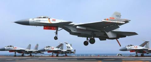 Θερμό επεισόδιο ανάμεσα σε Κίνα-Ιαπωνία με κινεζικά μαχητικά να «λοκάρουν» παρατεταμένα ιαπωνικά