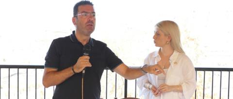 &Alpha;&pi;&alpha;&nu;&tau;ά &sigma;&tau;&omicron;&nu; &Gamma;&alpha;&beta;&rho;&iota;ή&lambda; &omicron; &Delta;ί&pi;&lambda;&alpha;&rho;&omicron;&sigmaf;-&laquo;&Tau;&epsilon;&lambda;&iota;&kappa;ά &tau;&alpha; &xi;&epsilon;&chi;&omega;&rho;&iota;&sigma;&tau;ά έ&rho;&gamma;&alpha; &epsilon;ί&nu;&alpha;&iota; &chi;&epsilon;&iota;&rho;ό&tau;&epsilon;&rho;&alpha; &alpha;&pi;ό &tau;&omicron; &kappa;&omicron;&lambda;&lambda;ά&zeta;. &Nu;&tau;&rho;&omicron;&pi;ή &sigma;&alpha;&sigmaf;&raquo;