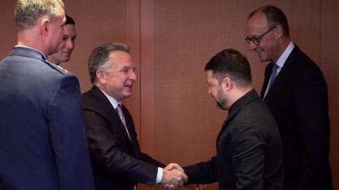 Δύο ώρες κράτησε η συνάντηση Ζελένσκι με τους Γουίτκοφ-Κούσνερ στο Βερολίνο για το ειρηνευτικό σχέδιο 20 σημείων