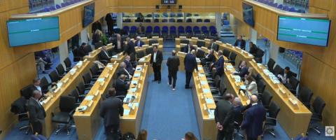 LIVE: &Alpha;&rho;&chi;ί&zeta;&epsilon;&iota; &eta; &sigma;&upsilon;&zeta;ή&tau;&eta;&sigma;&eta; &gamma;&iota;&alpha; &tau;&omicron;&nu; &pi;&rho;&omicron;ϋ&pi;&omicron;&lambda;&omicron;&gamma;&iota;&sigma;&mu;ό-&Sigma;&tau;&omicron; &beta;ή&mu;&alpha; &omicron;&iota; &pi;&omicron;&lambda;&iota;&tau;&iota;&kappa;&omicron;ί &alpha;&rho;&chi;&eta;&gamma;&omicron;ί