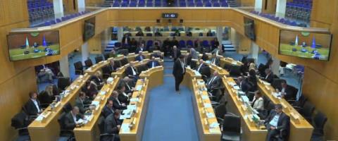 &Mu;&epsilon; &epsilon;&kappa;&alpha;&tau;έ&rho;&omega;&theta;&epsilon;&nu; &pi;&upsilon;&rho;ά &gamma;&iota;&alpha; &tau;&eta;&nu; &phi;&omicron;&rho;&omicron;&lambda;ό&gamma;&eta;&sigma;&eta; &tau;&omega;&nu; &tau;&rho;&alpha;&pi;&epsilon;&zeta;ώ&nu; &omicron;&lambda;&omicron;&kappa;&lambda;&eta;&rho;ώ&theta;&eta;&kappa;&epsilon; &eta; &pi;&rho;ώ&tau;&eta; &mu;έ&rho;&alpha; &sigma;&upsilon;&zeta;ή&tau;&eta;&sigma;&eta;&sigmaf; &tau;&omicron;&upsilon; &pi;&rho;&omicron;ϋ&pi;&omicron;&lambda;&omicron;&gamma;&iota;&sigma;&mu;&omicron;ύ