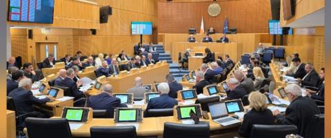 &Epsilon;&nu;έ&kappa;&rho;&iota;&nu;&epsilon; &tau;&omicron;&nu; &tau;&epsilon;&lambda;&epsilon;&upsilon;&tau;&alpha;ί&omicron; &pi;&rho;&omicron;ϋ&pi;&omicron;&lambda;&omicron;&gamma;&iota;&sigma;&mu;ό &eta; &pi;&alpha;&rho;&omicron;ύ&sigma;&alpha; &sigma;ύ&nu;&theta;&epsilon;&sigma;&eta; &tau;&omicron;&upsilon; &Kappa;&omicron;&iota;&nu;&omicron;&beta;&omicron;&upsilon;&lambda;ί&omicron;&upsilon;-&Tau;&omicron; &mu;ή&nu;&upsilon;&mu;&alpha; &Kappa;&epsilon;&rho;&alpha;&upsilon;&nu;&omicron;ύ