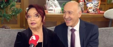 &Mu;ί&rho;&kappa;&alpha; &Pi;&alpha;&pi;&alpha;&kappa;&omega;&nu;&sigma;&tau;&alpha;&nu;&tau;ί&nu;&omicron;&upsilon; &kappa;&alpha;&iota; &Pi;&alpha;ύ&lambda;&omicron;&sigmaf; &Omicron;&rho;&kappa;ό&pi;&omicron;&upsilon;&lambda;&omicron;&sigmaf; &gamma;&iota;&alpha; &tau;&omicron; &laquo;&Sigma;ό&iota; &sigma;&omicron;&upsilon;&raquo;: &Delta;&epsilon;&nu; &xi;&alpha;&phi;&nu;&iota;&alpha;&sigma;&tau;ή&kappa;&alpha;&mu;&epsilon; &kappa;&alpha;&theta;ό&lambda;&omicron;&upsilon; &mu;&epsilon; &tau;&eta;&nu; &alpha;&pi;ή&chi;&eta;&sigma;&eta;