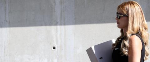 Παρατείνεται η ετυμηγορία για τη Ντόρια Βαρωσιώτου-Εν αναμονή για την απόφαση του Ανωτάτου για την απόλυσή της