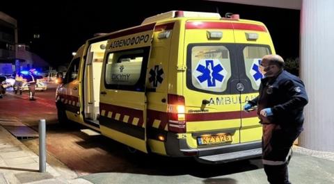 &Sigma;&upsilon;&mu;&pi;&lambda;&omicron;&kappa;ή έ&xi;&omega; &alpha;&pi;ό &nu;&upsilon;&chi;&tau;&epsilon;&rho;&iota;&nu;ό &mu;&alpha;&gamma;&alpha;&zeta;ί &sigma;&tau;&eta; &Lambda;&epsilon;&upsilon;&kappa;&omega;&sigma;ί&alpha;-&Tau;&rho;ί&alpha; ά&tau;&omicron;&mu;&alpha; &sigma;&tau;&omicron; &nu;&omicron;&sigma;&omicron;&kappa;&omicron;&mu;&epsilon;ί&omicron;