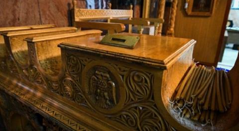 &Iota;&epsilon;&rho;ό&sigma;&upsilon;&lambda;&omicron;&iota; έ&kappa;&lambda;&epsilon;&psi;&alpha;&nu; &tau;ί&mu;&iota;&alpha; &sigma;&kappa;&epsilon;ύ&eta; &alpha;&pi;ό &epsilon;&kappa;&kappa;&lambda;&eta;&sigma;ί&alpha; &sigma;&tau;&eta; &Lambda;ά&rho;&nu;&alpha;&kappa;&alpha;-&Epsilon;&nu;&tau;ό&pi;&iota;&sigma;&alpha;&nu; 38&chi;&rho;&omicron;&nu;&omicron; &sigma;&epsilon; &tau;&upsilon;&chi;&alpha;ί&omicron; έ&lambda;&epsilon;&gamma;&chi;&omicron;, &sigma;&upsilon;&nu;έ&lambda;&alpha;&beta;&alpha;&nu; &kappa;&alpha;&iota; 63&chi;&rho;&omicron;&nu;&omicron;