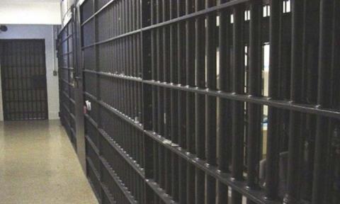 &Nu;έ&alpha; &pi;&alpha;&rho;&alpha;&tau;&rho;ά&gamma;&omicron;&upsilon;&delta;&alpha; &mu;&epsilon; &theta;έ&mu;&alpha;&tau;&alpha; &alpha;&sigma;&phi;ά&lambda;&epsilon;&iota;&alpha;&sigmaf; &sigma;&tau;&iota;&sigmaf; &Phi;&upsilon;&lambda;&alpha;&kappa;έ&sigmaf;, ά&nu;&omicron;&iota;&gamma;&alpha;&nu; &mu;&epsilon; &tau;&eta;&lambda;&epsilon;&kappa;ά&rho;&tau;&epsilon;&sigmaf; &tau;&iota;&sigmaf; &pi;ό&rho;&tau;&epsilon;&sigmaf; &epsilon;&xi;ό&delta;&omicron;&upsilon; &kappa;&rho;&alpha;&tau;&omicron;ύ&mu;&epsilon;&nu;&omicron;&iota;