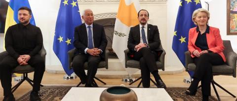 &Nu;. &Chi;&rho;&iota;&sigma;&tau;&omicron;&delta;&omicron;&upsilon;&lambda;ί&delta;&eta;&sigmaf; &gamma;&iota;&alpha; &tau;&eta;&nu; &tau;&epsilon;&tau;&rho;&alpha;&mu;&epsilon;&rho;ή &sigma;&upsilon;&nu;ά&nu;&tau;&eta;&sigma;&eta;: &Pi;&omicron;&lambda;ύ &sigma;&eta;&mu;&alpha;&nu;&tau;&iota;&kappa;ή &mu;έ&rho;&alpha; &gamma;&iota;&alpha; &tau;&eta;&nu; &Kappa;ύ&pi;&rho;&omicron;