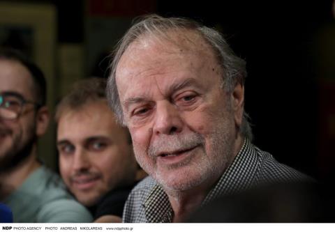 &Pi;έ&theta;&alpha;&nu;&epsilon; &omicron; &sigma;&pi;&omicron;&upsilon;&delta;&alpha;ί&omicron;&sigmaf; &eta;&theta;&omicron;&pi;&omicron;&iota;ό&sigmaf; &Chi;&rho;ί&sigma;&tau;&omicron;&sigmaf; &Pi;&omicron;&lambda;ί&tau;&eta;&sigmaf;