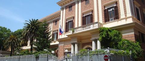 &Alpha;&pi;ό &pi;&nu;&iota;&gamma;&mu;ό &omicron; &theta;ά&nu;&alpha;&tau;&omicron;&sigmaf; &tau;&omicron;&upsilon; &delta;&iota;&pi;&lambda;&omega;&mu;ά&tau;&eta; &sigma;&tau;&eta; &Rho;&omega;&sigma;&iota;&kappa;ή &Pi;&rho;&epsilon;&sigma;&beta;&epsilon;ί&alpha;-&Sigma;&epsilon; &epsilon;&xi;έ&lambda;&iota;&xi;&eta; &omicron;&iota; έ&rho;&epsilon;&upsilon;&nu;&epsilon;&sigmaf;