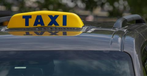 &Tau;&epsilon;&tau;&rho;ά&omega;&rho;&eta; &sigma;&tau;ά&sigma;&eta; &epsilon;&rho;&gamma;&alpha;&sigma;ί&alpha;&sigmaf; &alpha;&pi;ό &omicron;&delta;&eta;&gamma;&omicron;ύ&sigmaf; &tau;&alpha;&xi;ί &sigma;&tau;&eta; &Lambda;ά&rho;&nu;&alpha;&kappa;&alpha;-&Pi;&rho;&omicron;&epsilon;&iota;&delta;&omicron;&pi;&omicron;&iota;&omicron;ύ&nu; &gamma;&iota;&alpha; &epsilon;&pi;&rsquo; &alpha;ό&rho;&iota;&sigma;&tau;&omicron;&nu; &alpha;&pi;&epsilon;&rho;&gamma;ί&alpha;