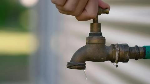 &Chi;. &Pi;&iota;&tau;&tau;&omicron;&kappa;&omicron;&pi;ί&tau;&eta;&sigmaf;: &Kappa;&alpha;&mu;ί&alpha; &pi;&epsilon;&rho;&iota;&kappa;&omicron;&pi;ή &sigma;&tau;&eta;&nu; &upsilon;&delta;&rho;&omicron;&delta;ό&tau;&eta;&sigma;&eta; &Pi;ά&phi;&omicron;&upsilon; &pi;&alpha;&rho;ά &tau;&alpha; &mu;&epsilon;&iota;&omega;&mu;έ&nu;&alpha; &epsilon;&pi;ί&pi;&epsilon;&delta;&alpha; &pi;&alpha;&rho;&alpha;&gamma;&omega;&gamma;ή&sigmaf;