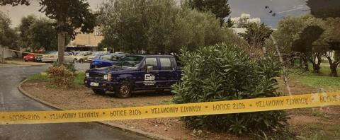 Ά&phi;&eta;&sigma;&epsilon; &kappa;&alpha;&rho;&phi;&omega;&mu;έ&nu;&omicron; &tau;&omicron; &mu;&alpha;&chi;&alpha;ί&rho;&iota; &sigma;&tau;&eta;&nu; &kappa;&omicron;&iota;&lambda;&iota;ά &tau;&omicron;&upsilon; &theta;ύ&mu;&alpha;&tau;&omicron;&sigmaf; &tau;&omicron;&upsilon; &phi;&omicron;&nu;&iota;&kappa;&omicron;ύ &omicron; &delta;&rho;ά&sigma;&tau;&eta;&sigmaf;, &theta;&epsilon;ί&omicron;&sigmaf; &tau;&omicron;&upsilon; &tau;&omicron; &theta;ύ&mu;&alpha;-&Pi;&alpha;&rho;&alpha;&delta;έ&chi;&theta;&eta;&kappa;&epsilon; &alpha;&lambda;&lambda;ά &iota;&sigma;&chi;&upsilon;&rho;ί&sigma;&tau;&eta;&kappa;&epsilon; &pi;&omega;&sigmaf; &delta;&epsilon;&nu; &epsilon;ί&chi;&epsilon; &sigma;&kappa;&omicron;&pi;ό