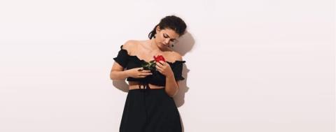 &Mu;&alpha;&rho;ί&alpha; &Kappa;&omicron;&rho;&iota;&nu;&theta;ί&omicron;&upsilon;: &Eta; &pi;&rho;&omicron;&beta;&omicron;&lambda;ή &kappa;&alpha;&iota; &tau;&omicron; &omicron;&iota;&kappa;&omicron;&nu;&omicron;&mu;&iota;&kappa;ό &kappa;&omicron;&mu;&mu;ά&tau;&iota; &delta;&epsilon;&nu; ή&tau;&alpha;&nu; &pi;&omicron;&tau;έ &delta;έ&lambda;&epsilon;&alpha;&rho; &gamma;&iota;&alpha; &epsilon;&mu;έ&nu;&alpha;