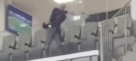 &Beta;&Iota;&Nu;&Tau;&Epsilon;&Omicron;: &Rho;ί&psi;&eta; &alpha;&nu;&tau;&iota;&kappa;&epsilon;&iota;&mu;έ&nu;&omicron;&upsilon; &kappa;&alpha;&iota; ά&sigma;&epsilon;&mu;&nu;&epsilon;&sigmaf; &chi;&epsilon;&iota;&rho;&omicron;&nu;&omicron;&mu;ί&epsilon;&sigmaf; &alpha;&pi;ό &omicron;&pi;&alpha;&delta;ό &tau;&alpha; &epsilon;&pi;ί&sigma;&eta;&mu;&alpha; &theta;&epsilon;&omega;&rho;&epsilon;ί&alpha; &tau;&omicron;&upsilon; &Alpha;&pi;ό&lambda;&lambda;&omega;&nu;&alpha;-&Alpha;&upsilon;&tau;&epsilon;&pi;ά&gamma;&gamma;&epsilon;&lambda;&tau;&eta;&nbsp;έ&rho;&epsilon;&upsilon;&nu;&alpha; &alpha;&pi;ό &Alpha;&sigma;&tau;&upsilon;&nu;&omicron;&mu;ί&alpha;