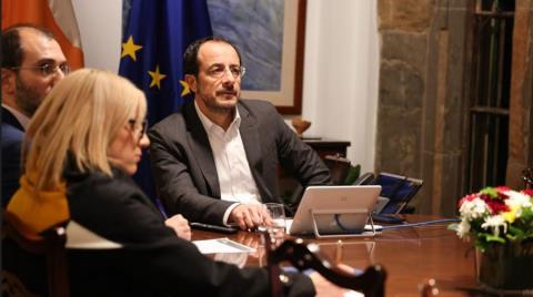 &Sigma;&upsilon;&mu;&mu;&epsilon;&tau;&epsilon;ί&chi;&epsilon; &sigma;&epsilon; &tau;&eta;&lambda;&epsilon;&delta;&iota;ά&sigma;&kappa;&epsilon;&psi;&eta; &tau;&omicron;&upsilon; &Epsilon;&Lambda;&Kappa; &omicron; &Pi;&tau;&Delta; &epsilon;&nu;ό&psi;&epsilon;&iota; έ&kappa;&tau;&alpha;&kappa;&tau;&omicron;&upsilon; &Epsilon;&upsilon;&rho;&omega;&pi;&alpha;ϊ&kappa;&omicron;ύ &Sigma;&upsilon;&mu;&beta;&omicron;&upsilon;&lambda;ί&omicron;&upsilon;