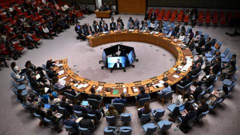 &Epsilon;&kappa;&tau;&iota;&mu;ή&sigma;&epsilon;&iota;&sigmaf; &pi;&omega;&sigmaf; &theta;&alpha; &alpha;&nu;&alpha;&nu;&epsilon;&omega;&theta;&epsilon;ί &laquo;&chi;&omega;&rho;ί&sigmaf; &iota;&delta;&iota;&alpha;ί&tau;&epsilon;&rho;&epsilon;&sigmaf; &delta;&upsilon;&sigma;&kappa;&omicron;&lambda;ί&epsilon;&sigmaf;&raquo; &eta; &epsilon;&nu;&tau;&omicron;&lambda;ή &tau;&eta;&sigmaf; &Omicron;&Upsilon;&Nu;&Phi;&Iota;&Kappa;&Upsilon;&Pi;-&Theta;&epsilon;&tau;&iota;&kappa;ά &tau;&alpha; &pi;&lambda;&epsilon;ί&sigma;&tau;&alpha; &kappa;&rho;ά&tau;&eta; &mu;έ&lambda;&eta; &tau;&omicron;&upsilon; &Sigma;&Alpha;