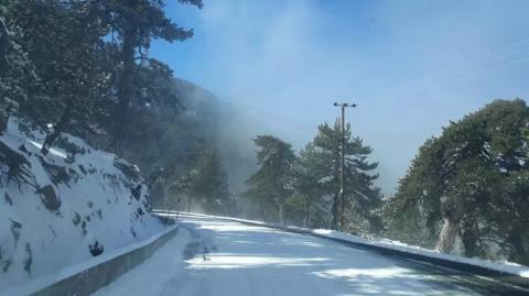 &Sigma;&upsilon;&nu;&epsilon;&chi;ί&zeta;&epsilon;&iota; &tau;&eta;&nu; &epsilon;&pi;έ&lambda;&alpha;&sigma;ή &tau;&omicron;&upsilon; &tau;&omicron; &kappa;&rho;ύ&omicron;-&Beta;&rho;&omicron;&chi;έ&sigmaf;, &kappa;&alpha;&tau;&alpha;&iota;&gamma;ί&delta;&epsilon;&sigmaf; &kappa;&alpha;&iota; &chi;&iota;ό&nu;&iota;&alpha; &sigma;&tau;&omicron; &mu;&epsilon;&nu;&omicron;ύ &tau;&omicron;&upsilon; &kappa;&alpha;&iota;&rho;&omicron;ύ