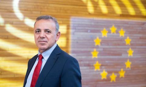 &Kappa;&rho;&iota;&tau;&iota;&kappa;ή &Mu;&alpha;&upsilon;&rho;ί&delta;&eta; &pi;&rho;&omicron;&sigmaf; &tau;&eta;&nu; &Kappa;ά&lambda;&lambda;&alpha;&sigmaf;-&Alpha;&pi;&omicron;&phi;&epsilon;ύ&gamma;&epsilon;&iota; &alpha;&nu;&alpha;&phi;&omicron;&rho;έ&sigmaf; &sigma;&epsilon; &tau;&omicron;&upsilon;&rho;&kappa;&iota;&kappa;ή &kappa;&alpha;&tau;&omicron;&chi;ή &tau;&eta;&sigmaf; &Kappa;ύ&pi;&rho;&omicron;&upsilon;