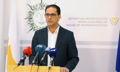 &Alpha;. &Delta;&alpha;&mu;&iota;&alpha;&nu;&omicron;ύ: &Tau;&omicron; &nu;&omicron;&mu;&omicron;&sigma;&chi;έ&delta;&iota;&omicron; &gamma;&iota;&alpha; &kappa;&omicron;&iota;&nu;ό&kappa;&tau;&eta;&tau;&epsilon;&sigmaf; &omicron;&iota;&kappa;&omicron;&delta;&omicron;&mu;έ&sigmaf; &epsilon;&pi;&iota;&sigma;&tau;&rho;έ&phi;&epsilon;&tau;&alpha;&iota; &sigma;&tau;&eta;&nu; &Kappa;&upsilon;&beta;έ&rho;&nu;&eta;&sigma;&eta;