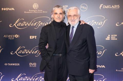 &Gamma;&iota;ά&nu;&nu;&eta;&sigmaf; &Sigma;&mu;&alpha;&rho;&alpha;&gamma;&delta;ή&sigmaf;: &laquo;Έ&beta;&alpha;&lambda;&alpha; &sigma;&upsilon;&nu;&epsilon;&iota;&delta;&eta;&tau;ά &delta;&upsilon;&omicron; &psi;έ&mu;&alpha;&tau;&alpha; &sigma;&tau;&eta;&nu; &tau;&alpha;&iota;&nu;ί&alpha; &gamma;&iota;&alpha; &tau;&omicron;&nu; #&Kappa;&alpha;&pi;&omicron;&delta;ί&sigma;&tau;&rho;&iota;&alpha;&raquo;