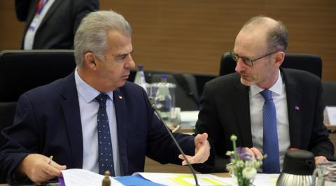 &Sigma;&upsilon;&nu;έ&nu;&omega;&sigma;&eta; &delta;&upsilon;&nu;ά&mu;&epsilon;&omega;&nu; &tau;&eta;&sigmaf; &Epsilon;&Epsilon; &gamma;&iota;&alpha; &alpha;&nu;&tau;&iota;&mu;&epsilon;&tau;ώ&pi;&iota;&sigma;&eta; &tau;&omicron;&upsilon; &omicron;&rho;&gamma;&alpha;&nu;&omega;&mu;έ&nu;&omicron;&upsilon; &epsilon;&gamma;&kappa;&lambda;ή&mu;&alpha;&tau;&omicron;&sigmaf; &zeta;&eta;&tau;ά &omicron; &Phi;&upsilon;&tau;&iota;&rho;ή&sigmaf;-&Tau;&alpha; &mu;έ&tau;&rho;&alpha; &pi;&omicron;&upsilon; &sigma;&upsilon;&zeta;&eta;&tau;ή&theta;&eta;&kappa;&alpha;&nu; &sigma;&epsilon; ά&tau;&upsilon;&pi;&eta; &Upsilon;&pi;&omicron;&upsilon;&rho;&gamma;&iota;&kappa;ή &sigma;&upsilon;&nu;ά&nu;&tau;&eta;&sigma;&eta;