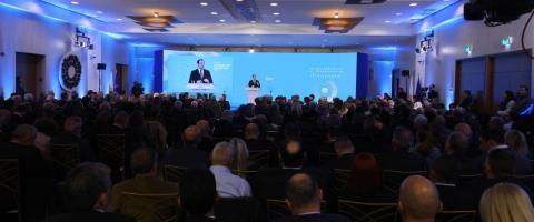 &Sigma;&tau;&omicron; 67% &eta; &upsilon;&lambda;&omicron;&pi;&omicron;ί&eta;&sigma;&eta; &tau;&omega;&nu; &delta;&rho;ά&sigma;&epsilon;&omega;&nu; &tau;&omicron;&upsilon; &pi;&rho;&omicron;&gamma;&rho;ά&mu;&mu;&alpha;&tau;&omicron;&sigmaf; &delta;&iota;&alpha;&kappa;&upsilon;&beta;έ&rho;&nu;&eta;&sigma;&eta;&sigmaf;-&Sigma;&tau;&iota;&sigmaf; 5 &Phi;&epsilon;&beta;&rho;&omicron;&upsilon;&alpha;&rho;ί&omicron;&upsilon; &tau;&omicron; &tau;&rho;ί&tau;&omicron; State of Union &tau;&omicron;&upsilon; &Pi;&rho;&omicron;έ&delta;&rho;&omicron;&upsilon;