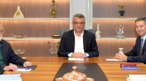 &Pi;&omicron;&lambda;ώ&nu;&epsilon;&iota; &tau;&omicron; &kappa;&lambda;ί&mu;&alpha; &pi;&rho;&iota;&nu; &tau;&eta;&nu; &kappa;&omicron;&iota;&nu;ή &sigma;&upsilon;&nu;ά&nu;&tau;&eta;&sigma;&eta; &omicron; Έ&rho;&chi;&iota;&omicron;&upsilon;&rho;&mu;&alpha;&nu;-&laquo;&Omicron;&iota; &Tau;/&kappa; &omicron;&rho;&alpha;&mu;&alpha;&tau;ί&zeta;&omicron;&nu;&tau;&alpha;&iota; &lambda;ύ&sigma;&eta; &chi;&omega;&rho;ί&sigmaf; &nu;&alpha; &pi;&alpha;&rho;&alpha;&iota;&tau;&eta;&theta;&omicron;ύ&nu; &alpha;&pi;ό &iota;&sigma;ό&tau;&eta;&tau;&alpha;, &kappa;&upsilon;&rho;&iota;&alpha;&rho;&chi;ί&alpha; &kappa;&alpha;&iota; &alpha;&sigma;&phi;ά&lambda;&epsilon;&iota;&alpha; class=