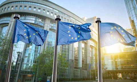 &Kappa;&omicron;&mu;&iota;&sigma;&iota;ό&nu; &kappa;&alpha;&tau;ά &Kappa;ύ&pi;&rho;&omicron;&upsilon; &kappa;&alpha;&iota; 19 &kappa;&rho;&alpha;&tau;ώ&nu; &mu;&epsilon;&lambda;ώ&nu; &gamma;&iota;&alpha; &omicron;&delta;&eta;&gamma;ί&alpha; &gamma;&iota;&alpha; &epsilon;&upsilon;&phi;&upsilon;ή &sigma;&upsilon;&sigma;&tau;ή&mu;&alpha;&tau;&alpha; &mu;&epsilon;&tau;&alpha;&phi;&omicron;&rho;ώ&nu;