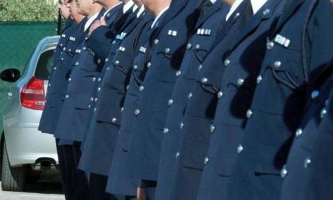 &Kappa;&alpha;&tau;&alpha;&gamma;&gamma;&epsilon;&lambda;ί&alpha; &gamma;&iota;&alpha; &epsilon;&pi;ί&theta;&epsilon;&sigma;&eta; &alpha;&sigma;&tau;&upsilon;&nu;&omicron;&mu;&iota;&kappa;&omicron;ύ &sigma;&epsilon; &gamma;&upsilon;&nu;&alpha;ί&kappa;&alpha; &sigma;&upsilon;&nu;ά&delta;&epsilon;&lambda;&phi;ό &tau;&omicron;&upsilon; &sigma;&epsilon; &sigma;&tau;&alpha;&theta;&mu;ό &sigma;&tau;&eta; &Lambda;&epsilon;&upsilon;&kappa;&omega;&sigma;ί&alpha;