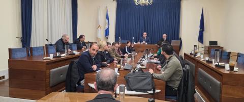 &Delta;&iota;&alpha;&kappa;ό&pi;&eta;&kappa;&epsilon; &tau;&epsilon;&lambda;&iota;&kappa;ά &eta; &sigma;&upsilon;&nu;&epsilon;&delta;&rho;ί&alpha; &tau;&omicron;&upsilon; &Delta;&eta;&mu;&omicron;&tau;&iota;&kappa;&omicron;ύ &Sigma;&upsilon;&mu;&beta;&omicron;&upsilon;&lambda;ί&omicron;&upsilon; &Pi;ά&phi;&omicron;&upsilon;-&Alpha;&pi;&omicron;&upsilon;&sigma;ί&epsilon;&sigmaf;, &alpha;&pi;&omicron;&chi;&omega;&rho;ή&sigma;&epsilon;&iota;&sigmaf; &kappa;&alpha;&iota; &epsilon;&pi;&iota;&sigma;&tau;&omicron;&lambda;έ&sigmaf; &lambda;ό&gamma;&omega; ά&rho;&nu;&eta;&sigma;&eta;&sigmaf; &Phi;&alpha;ί&delta;&omega;&nu;&omicron;&sigmaf; &nu;&alpha; &epsilon;&xi;&alpha;&iota;&rho;&epsilon;&theta;&epsilon;ί