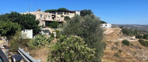 &Sigma;&tau;&iota;&sigmaf; 5 &Mu;&alpha;ΐ&omicron;&upsilon; &eta; &alpha;&kappa;&rho;ό&alpha;&sigma;&eta; &gamma;&iota;&alpha; &tau;&eta;&nu; &upsilon;&pi;ό&theta;&epsilon;&sigma;&eta; &alpha;&pi;ό&pi;&epsilon;&iota;&rho;&alpha; &phi;ό&nu;&omicron;&upsilon; &sigma;&tau;&eta;&nu; &Alpha;&mu;&alpha;&rho;&gamma;έ&tau;&eta; &sigma;&epsilon; &beta;ά&rho;&omicron;&sigmaf; 41&chi;&rho;&omicron;&nu;&omicron;&upsilon;